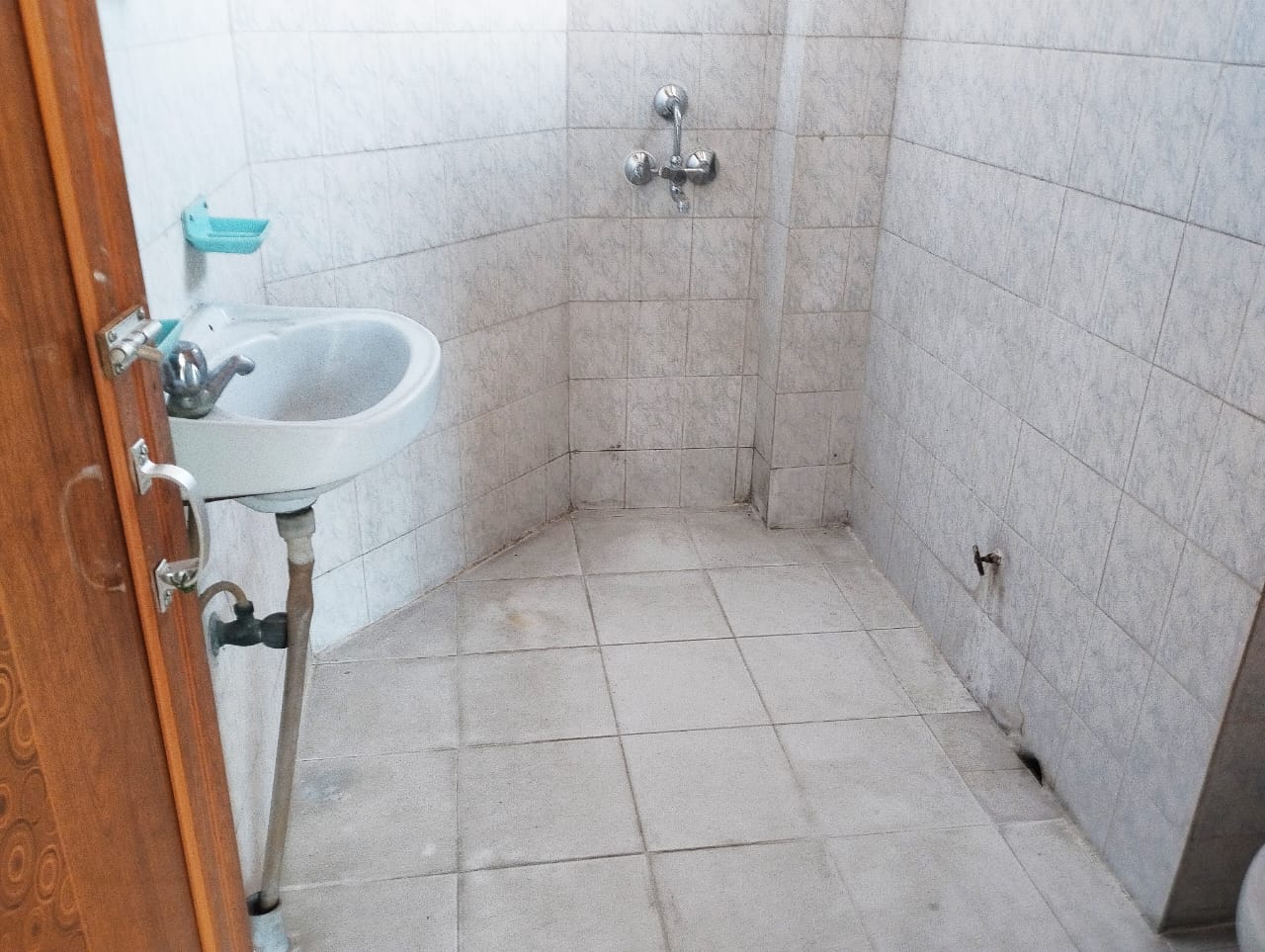 Unfurnished 3bhk in Ganesh Mandir Road, Jayanta Nagar, Noonmati, Guwahati, Assam, India for Rent